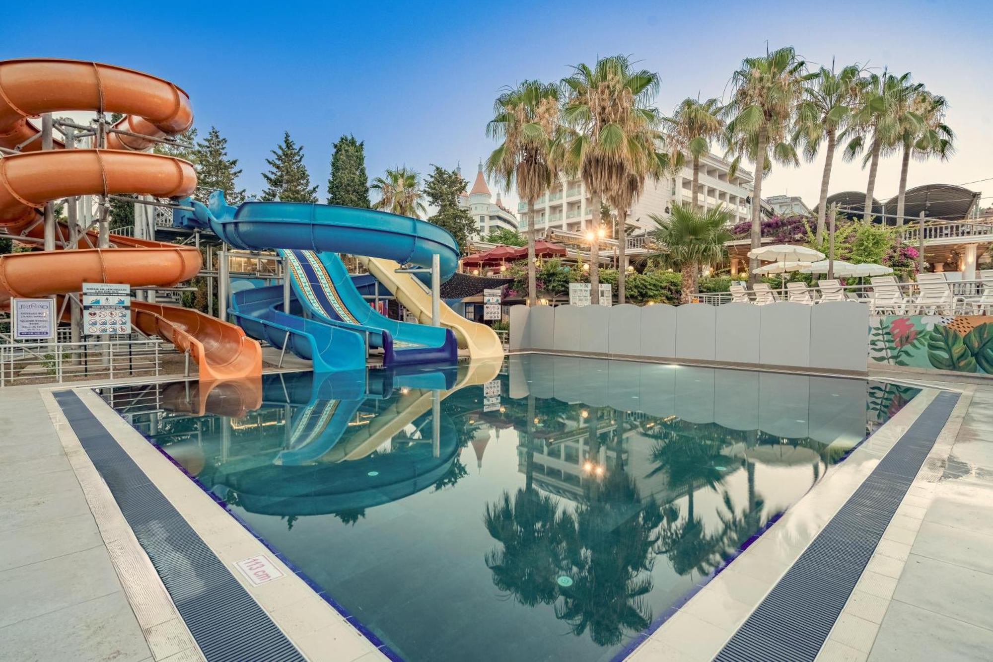 Justiniano Theodora Resort Okurcalar Kültér fotó