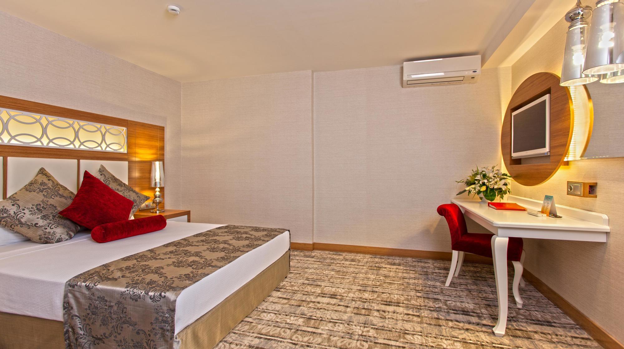 Justiniano Theodora Resort Okurcalar Kültér fotó